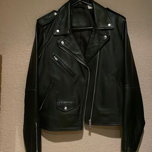 LEVI’S GENUINE LEATHER JACKET